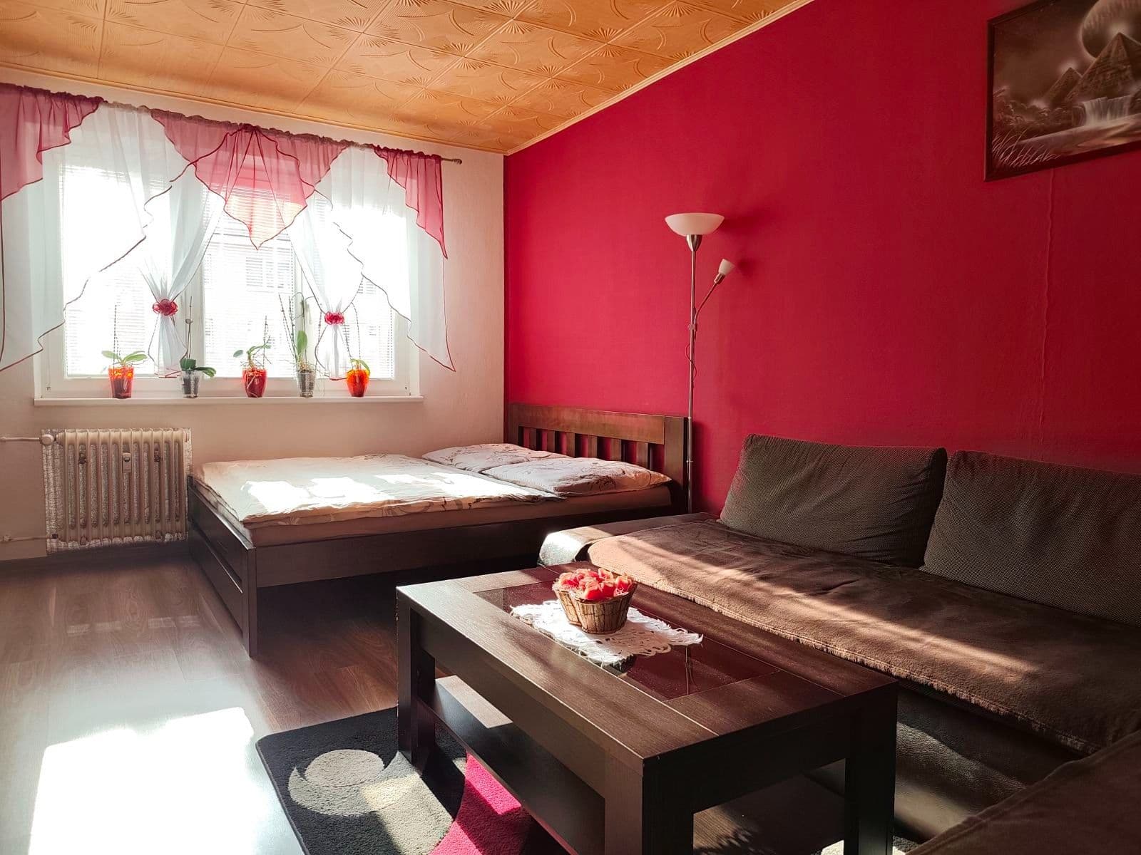 Predaj bytu 2-izbový 56 m², Pionierska, Považská Bystrica, Trenčiansky kraj Predaj bytu 2-izbový 56 m², Pionierska, Považská Bystrica, Trenčiansky kraj