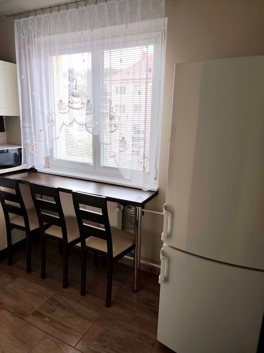 Predaj bytu 2-izbový 56 m², Pionierska, Považská Bystrica, Trenčiansky kraj Predaj bytu 2-izbový 56 m², Pionierska, Považská Bystrica, Trenčiansky kraj