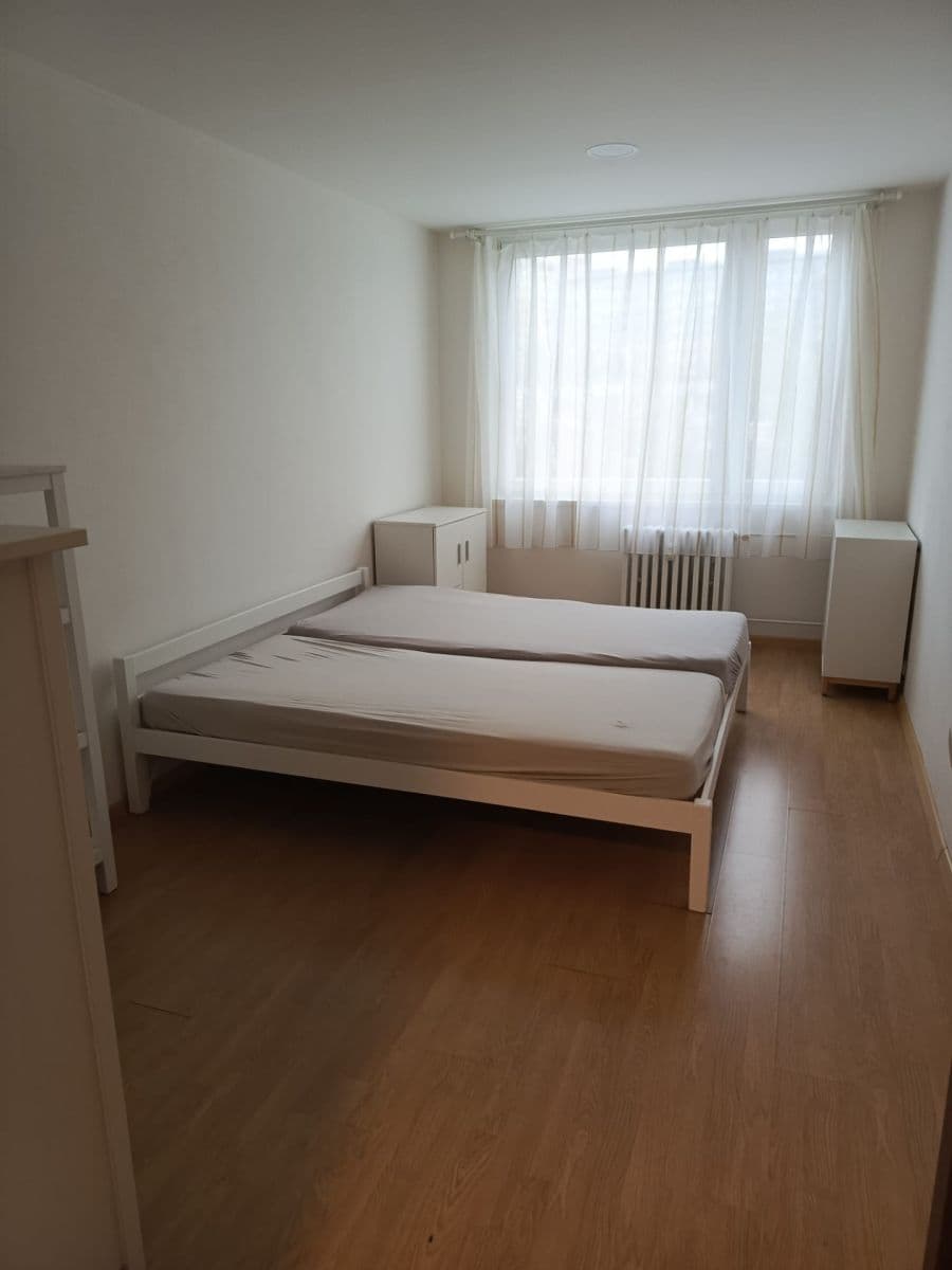 Prenájom bytu 4-izbový 104 m², Anderleho, Praha, Praha Prenájom bytu 4-izbový 104 m², Anderleho, Praha, Praha