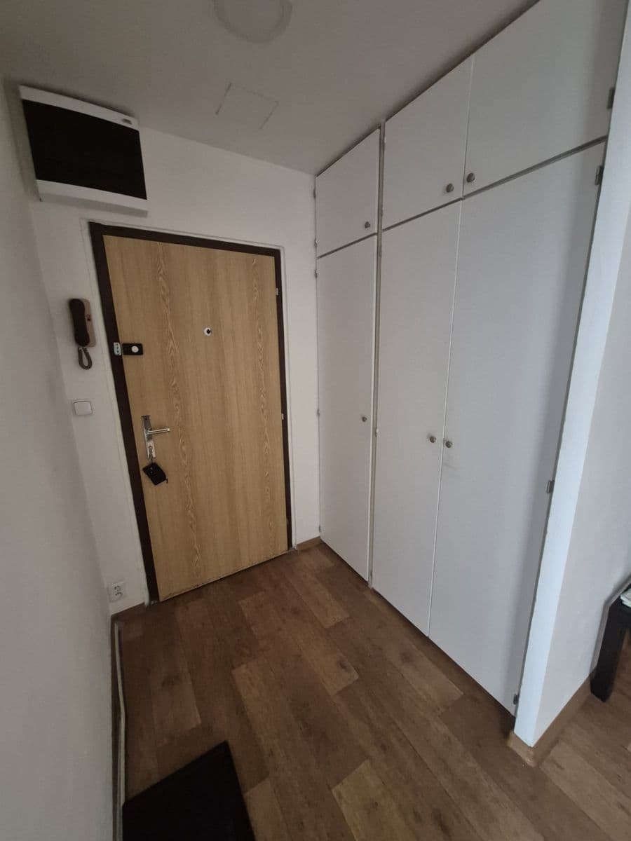 Prenájom bytu 4-izbový 104 m², Anderleho, Praha, Praha Prenájom bytu 4-izbový 104 m², Anderleho, Praha, Praha