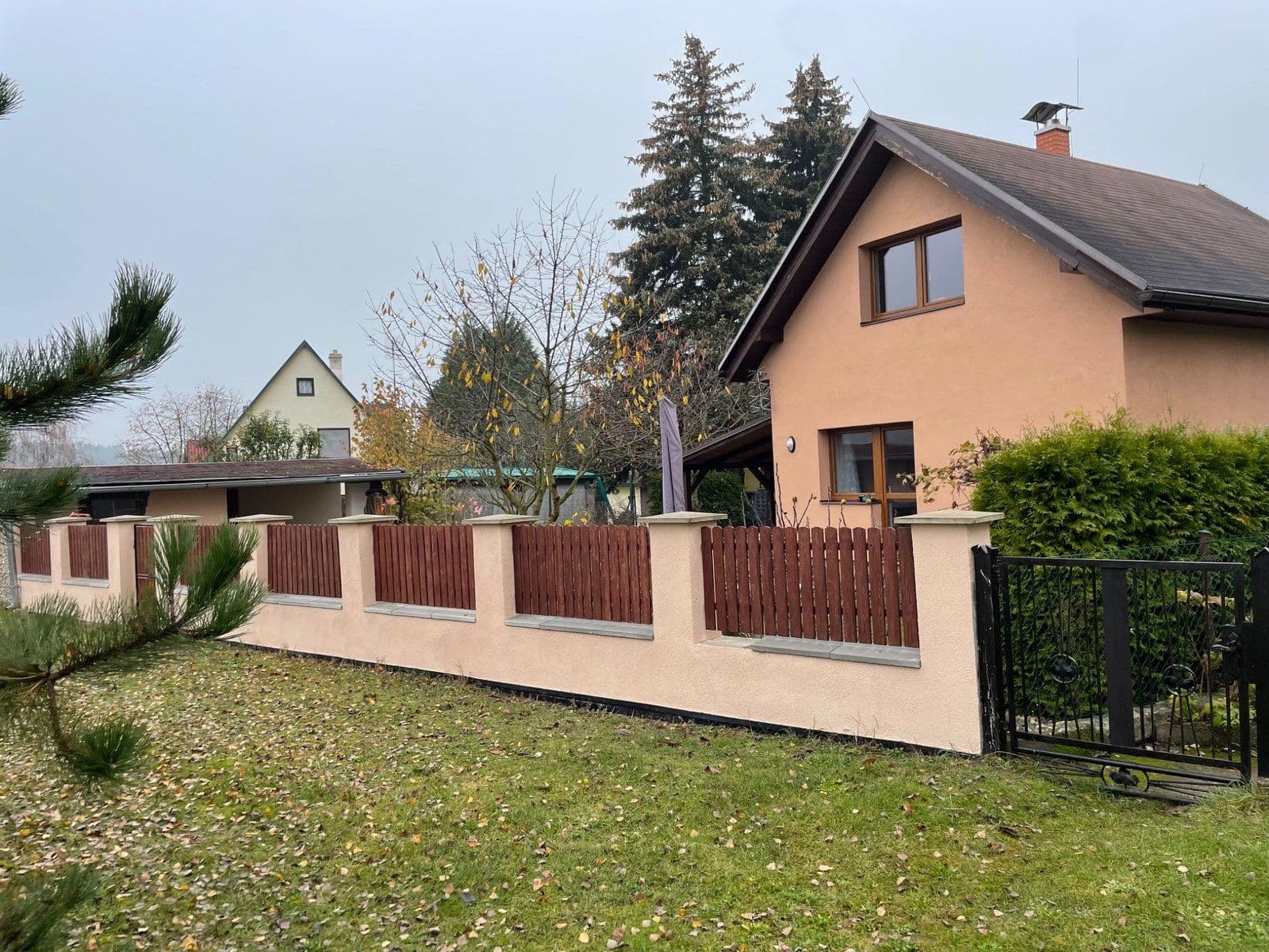 Predaj rekreačného objektu 56 m², pozemek 396 m², Na Vodrážce, Sadská, Středočeský kraj Predaj rekreačného objektu 56 m², pozemek 396 m², Na Vodrážce, Sadská, Středočeský kraj