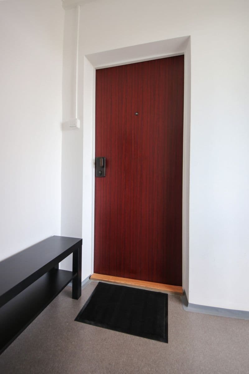Prenájom bytu 3-izbový 56 m², Pujmanové, Praha, Praha Prenájom bytu 3-izbový 56 m², Pujmanové, Praha, Praha
