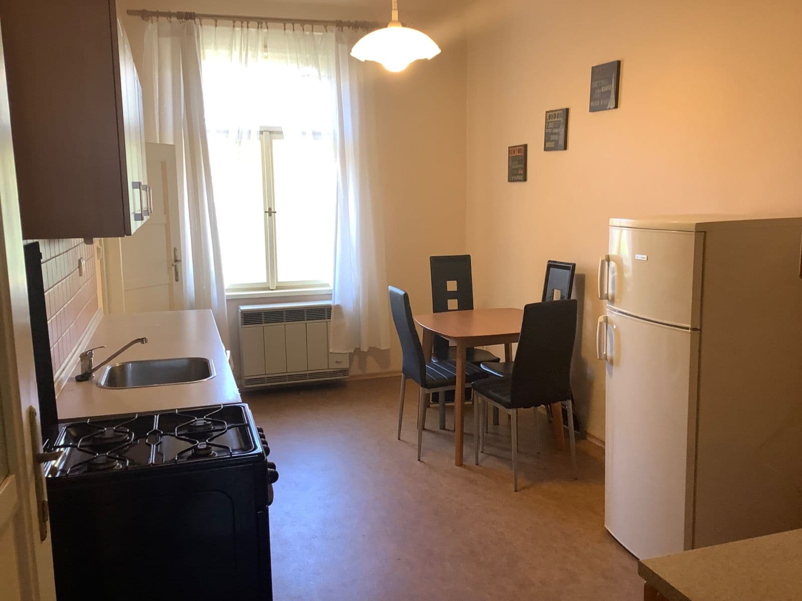 Prenájom bytu 1-izbový 44 m², Nuselská, Praha, Praha Prenájom bytu 1-izbový 44 m², Nuselská, Praha, Praha