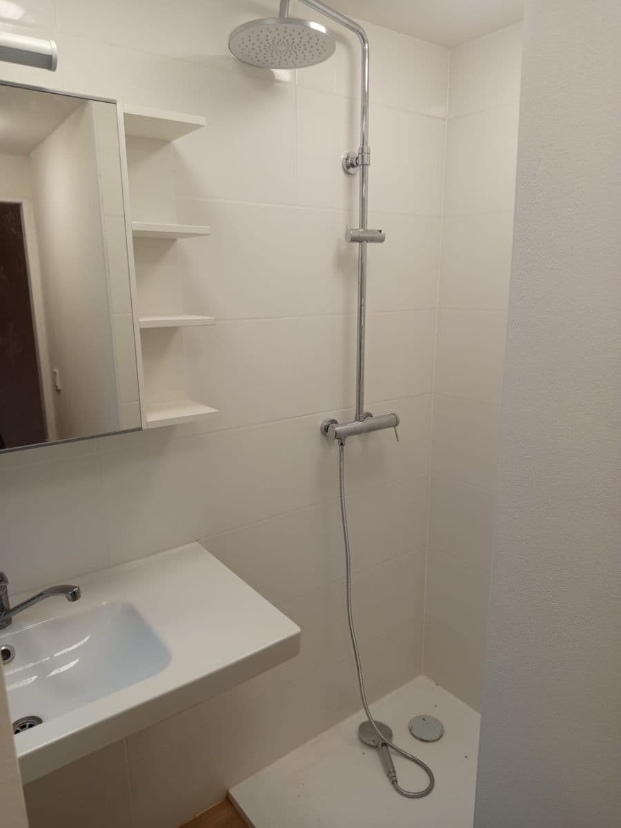 Prenájom bytu 1-izbový 22 m², Jičínská, Praha, Praha Prenájom bytu 1-izbový 22 m², Jičínská, Praha, Praha