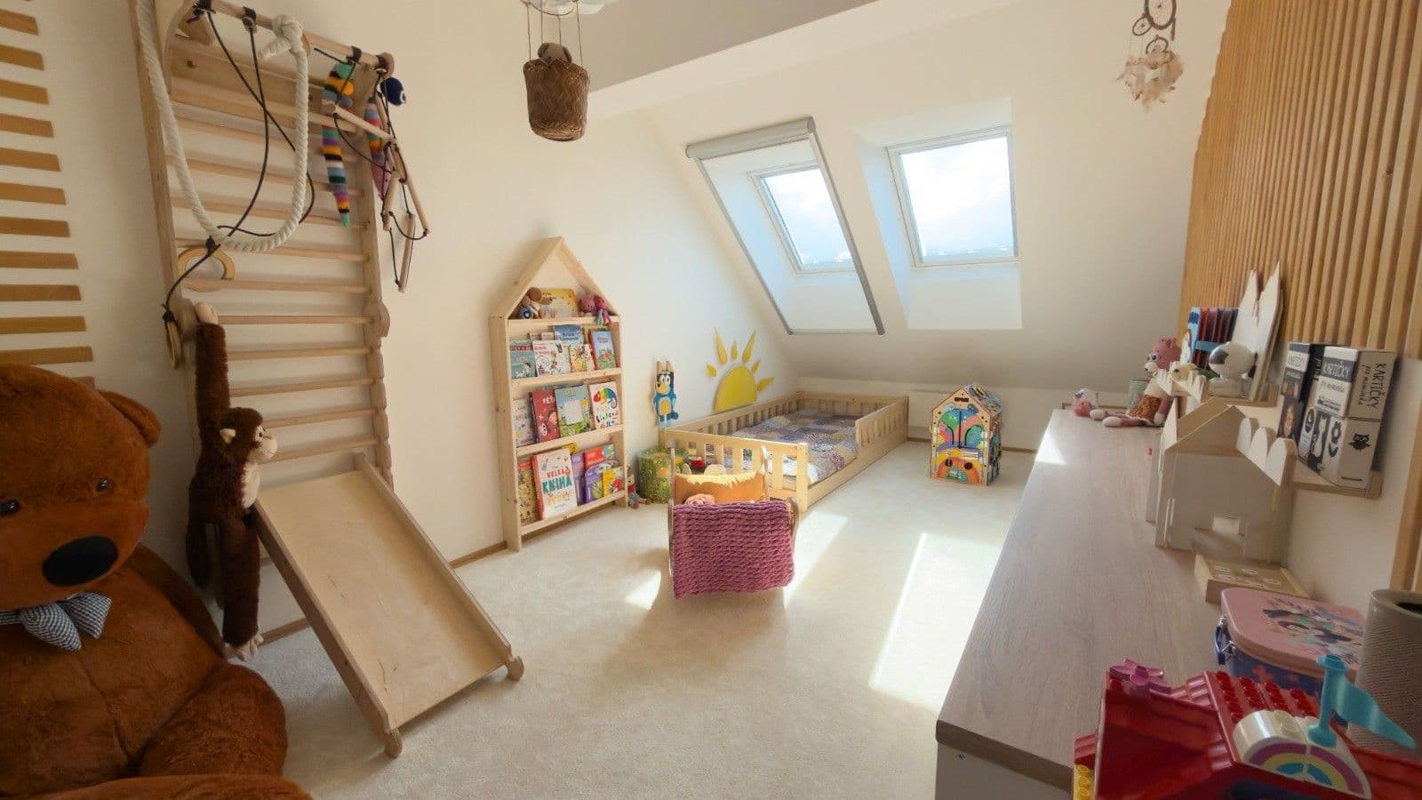 Predaj bytu 3-izbový 90 m², U potoka, Jinočany, Středočeský kraj Predaj bytu 3-izbový 90 m², U potoka, Jinočany, Středočeský kraj