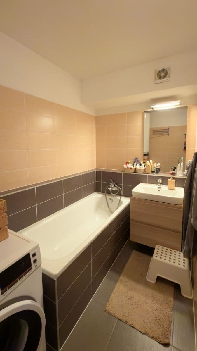 Predaj bytu 3-izbový 90 m², U potoka, Jinočany, Středočeský kraj Predaj bytu 3-izbový 90 m², U potoka, Jinočany, Středočeský kraj