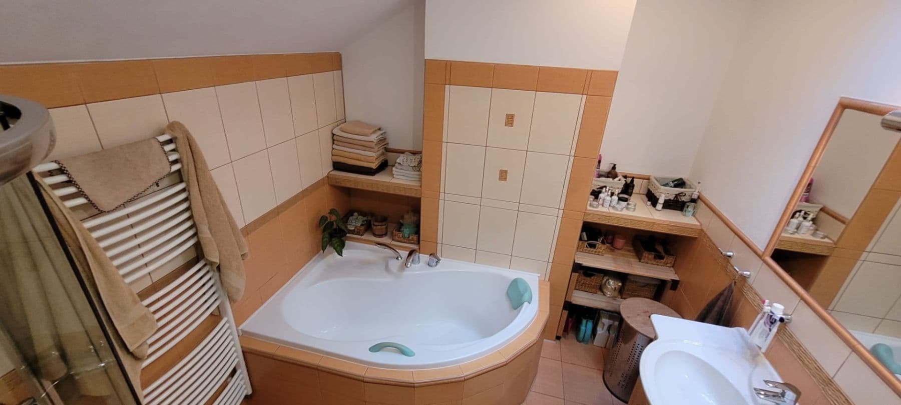 Predaj bytu 4-izbový 110 m², Třebízského, Jihlava, Kraj Vysočina Predaj bytu 4-izbový 110 m², Třebízského, Jihlava, Kraj Vysočina