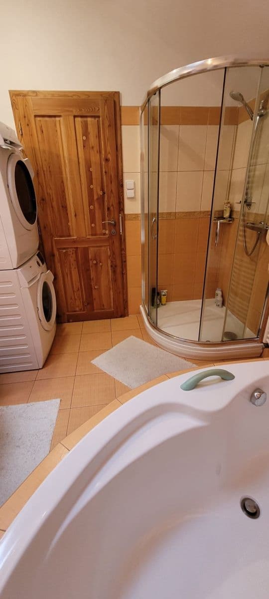 Predaj bytu 4-izbový 110 m², Třebízského, Jihlava, Kraj Vysočina Predaj bytu 4-izbový 110 m², Třebízského, Jihlava, Kraj Vysočina