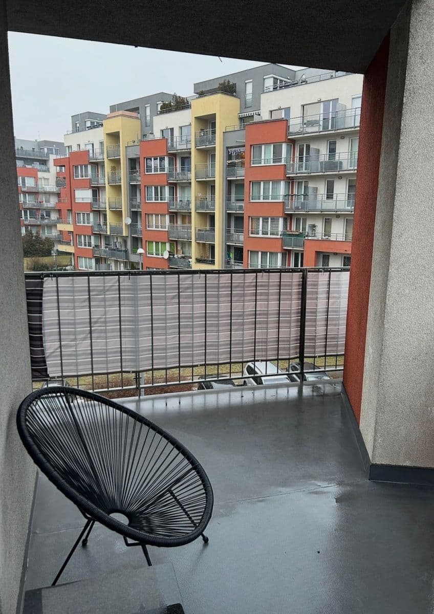 Prenájom bytu 3-izbový 80 m², Sazovická, Praha, Praha Prenájom bytu 3-izbový 80 m², Sazovická, Praha, Praha