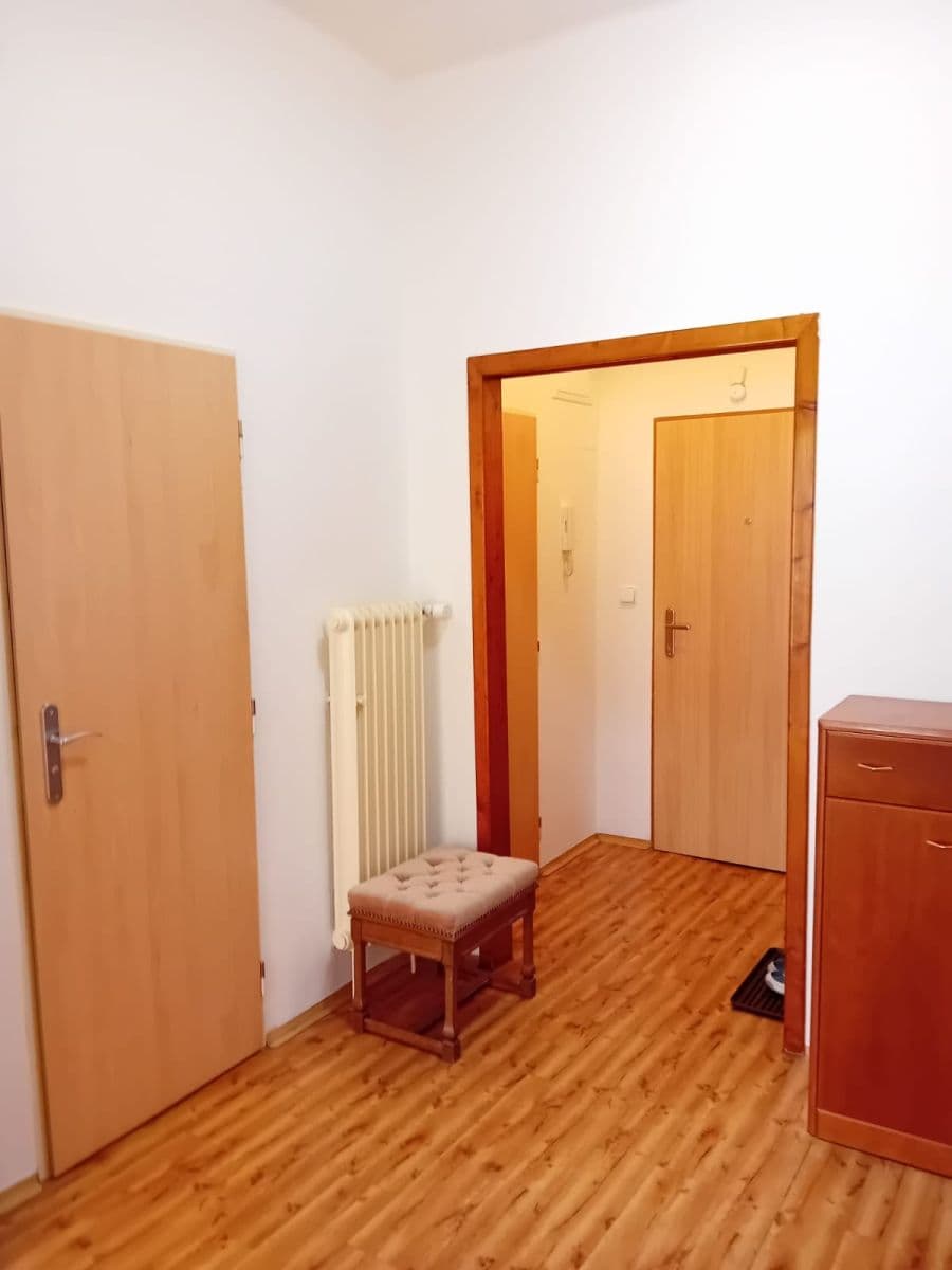 Prenájom bytu 2-izbový 73 m², Na Hlídce, Praha, Praha Prenájom bytu 2-izbový 73 m², Na Hlídce, Praha, Praha