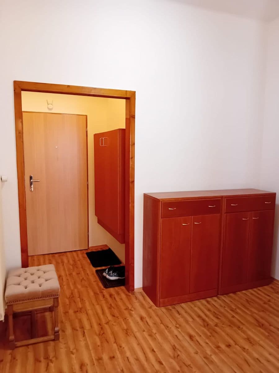 Prenájom bytu 2-izbový 73 m², Na Hlídce, Praha, Praha Prenájom bytu 2-izbový 73 m², Na Hlídce, Praha, Praha