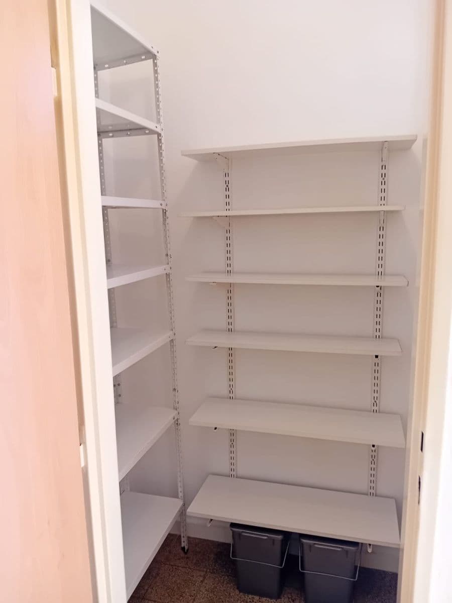 Prenájom bytu 2-izbový 73 m², Na Hlídce, Praha, Praha Prenájom bytu 2-izbový 73 m², Na Hlídce, Praha, Praha