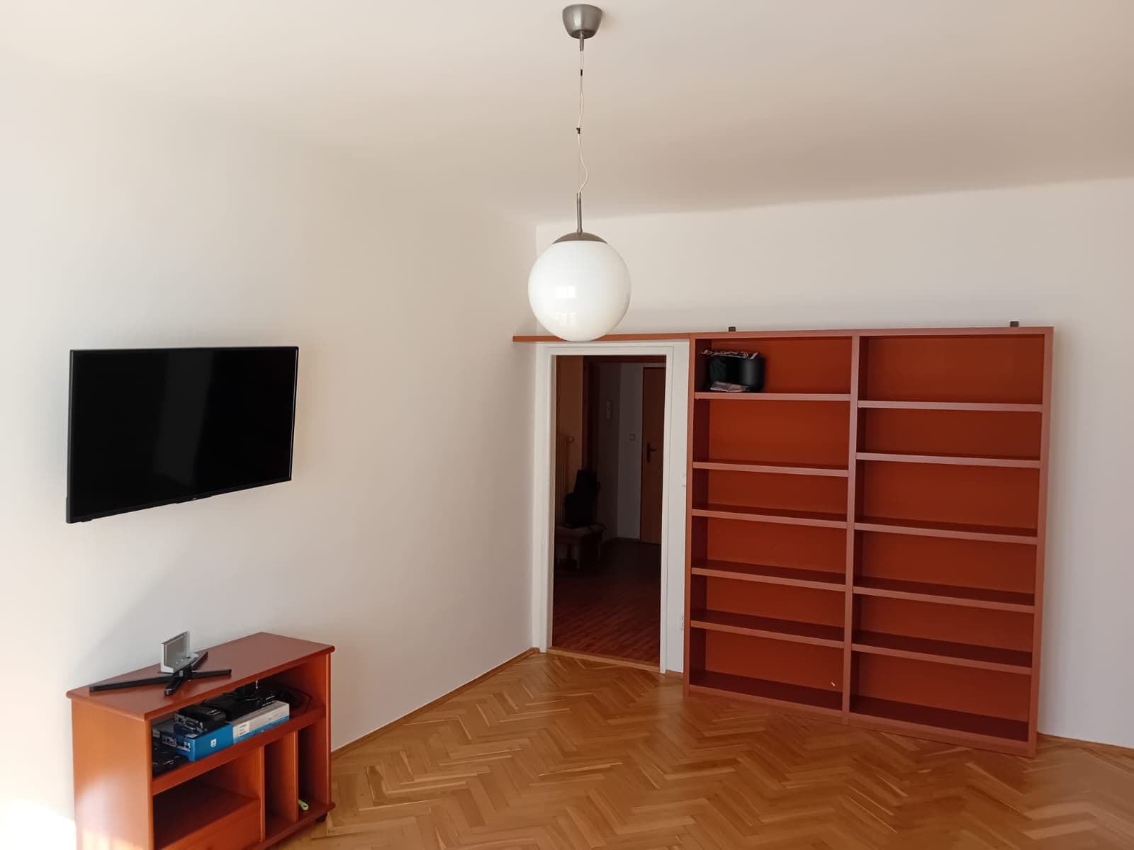 Prenájom bytu 2-izbový 73 m², Na Hlídce, Praha, Praha Prenájom bytu 2-izbový 73 m², Na Hlídce, Praha, Praha