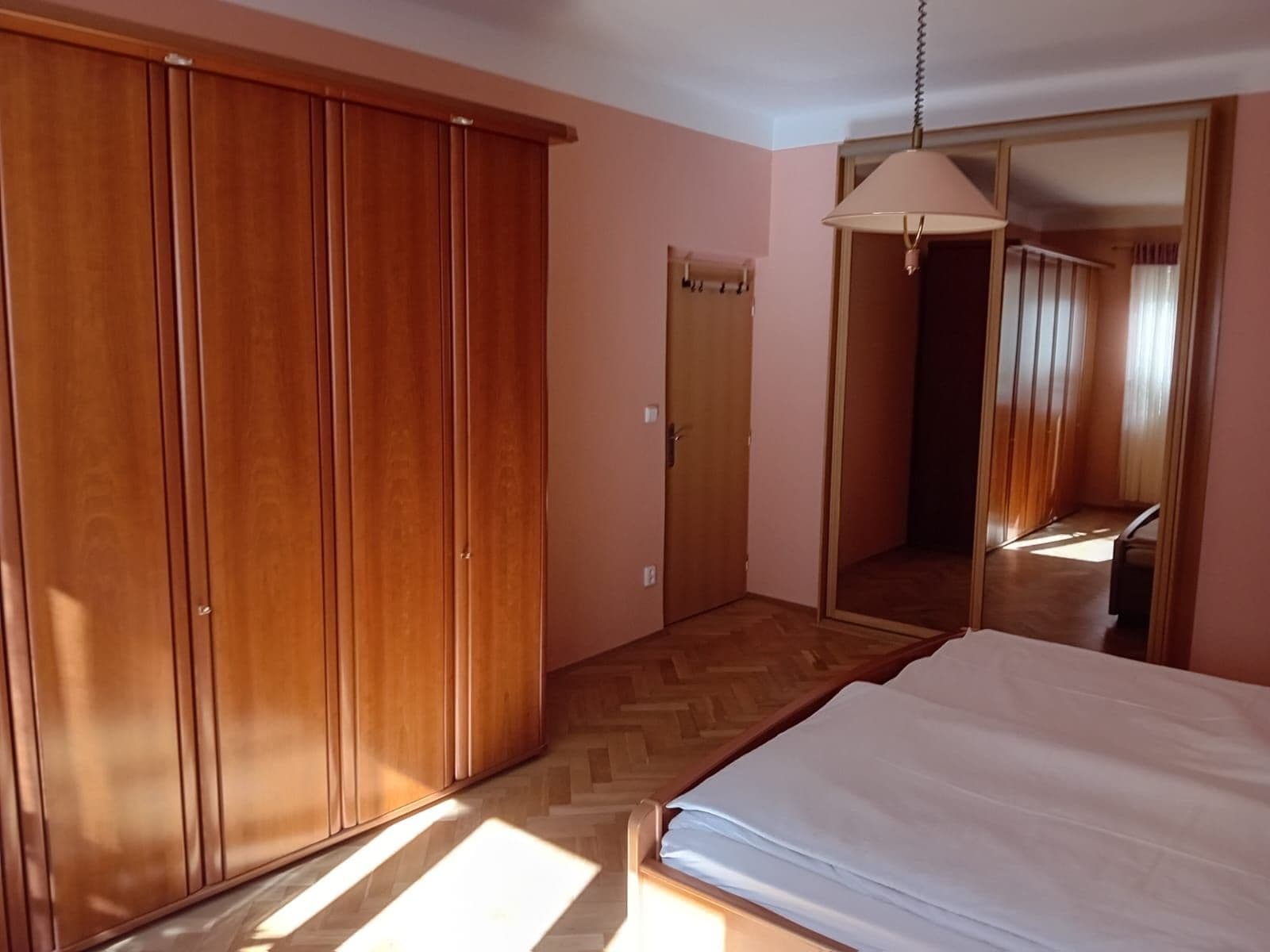 Prenájom bytu 2-izbový 73 m², Na Hlídce, Praha, Praha Prenájom bytu 2-izbový 73 m², Na Hlídce, Praha, Praha
