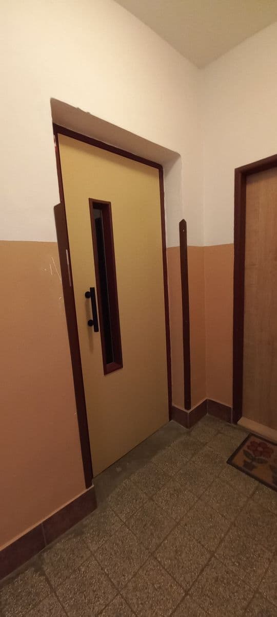 Prenájom bytu 2-izbový 73 m², Na Hlídce, Praha, Praha Prenájom bytu 2-izbový 73 m², Na Hlídce, Praha, Praha