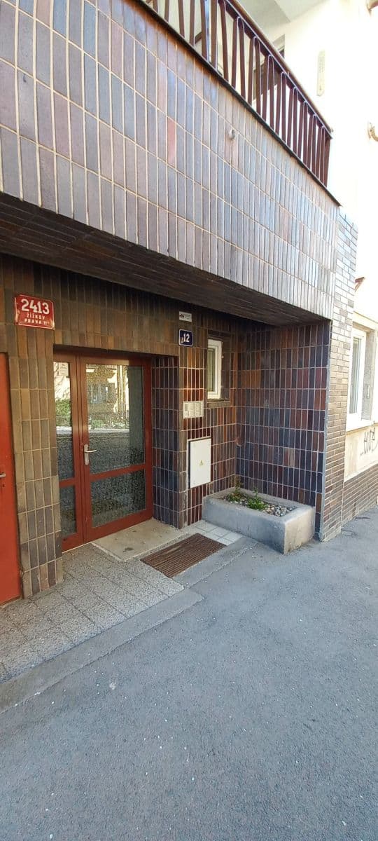 Prenájom bytu 2-izbový 73 m², Na Hlídce, Praha, Praha Prenájom bytu 2-izbový 73 m², Na Hlídce, Praha, Praha