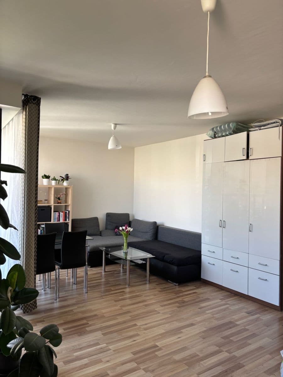 Prenájom bytu 2-izbový 59 m², Hálův statek, Praha, Praha Prenájom bytu 2-izbový 59 m², Hálův statek, Praha, Praha