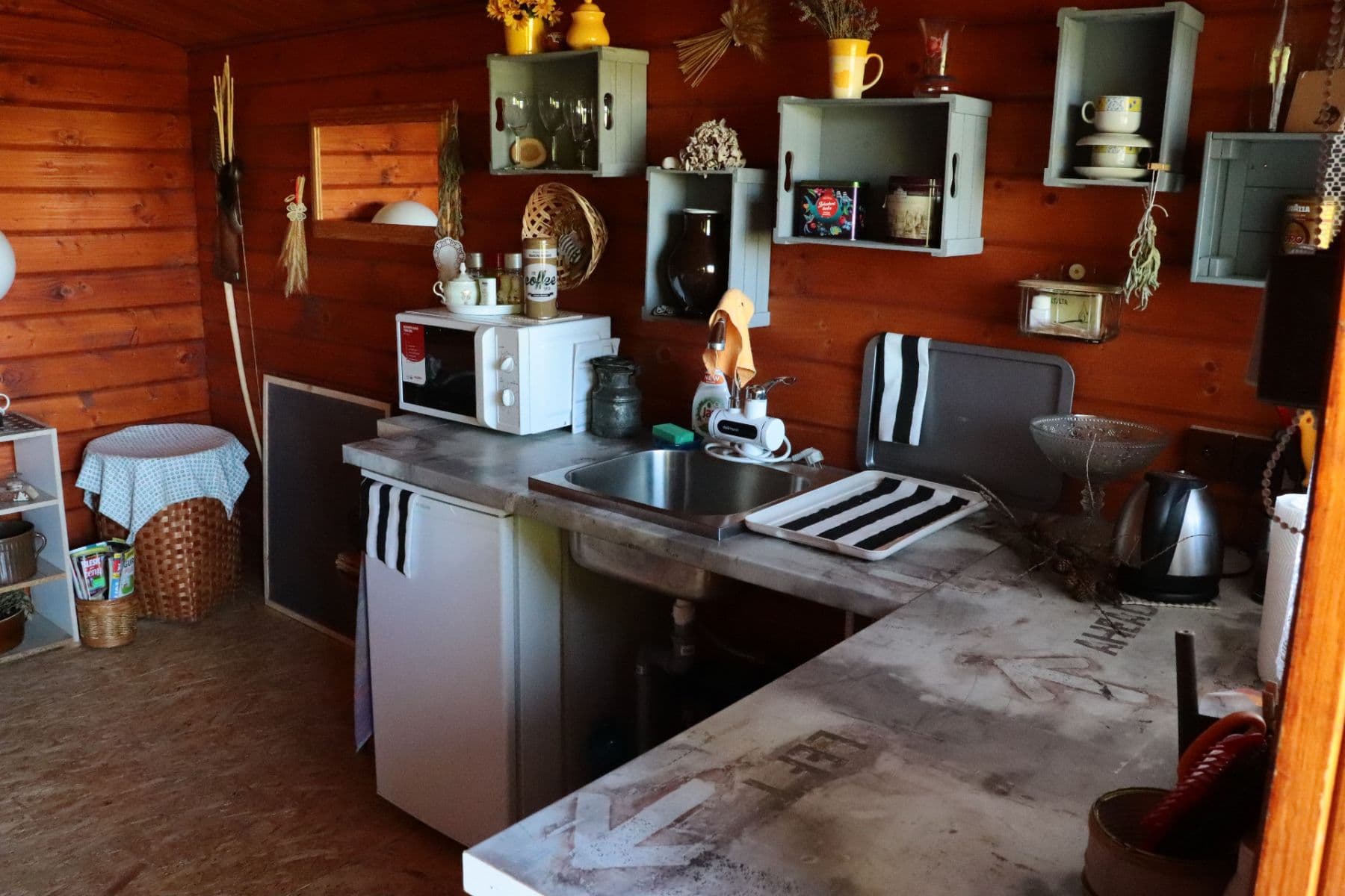 Predaj rekreačného objektu 15 m², pozemek 164 m², Roudné, Jihočeský kraj Predaj rekreačného objektu 15 m², pozemek 164 m², Roudné, Jihočeský kraj