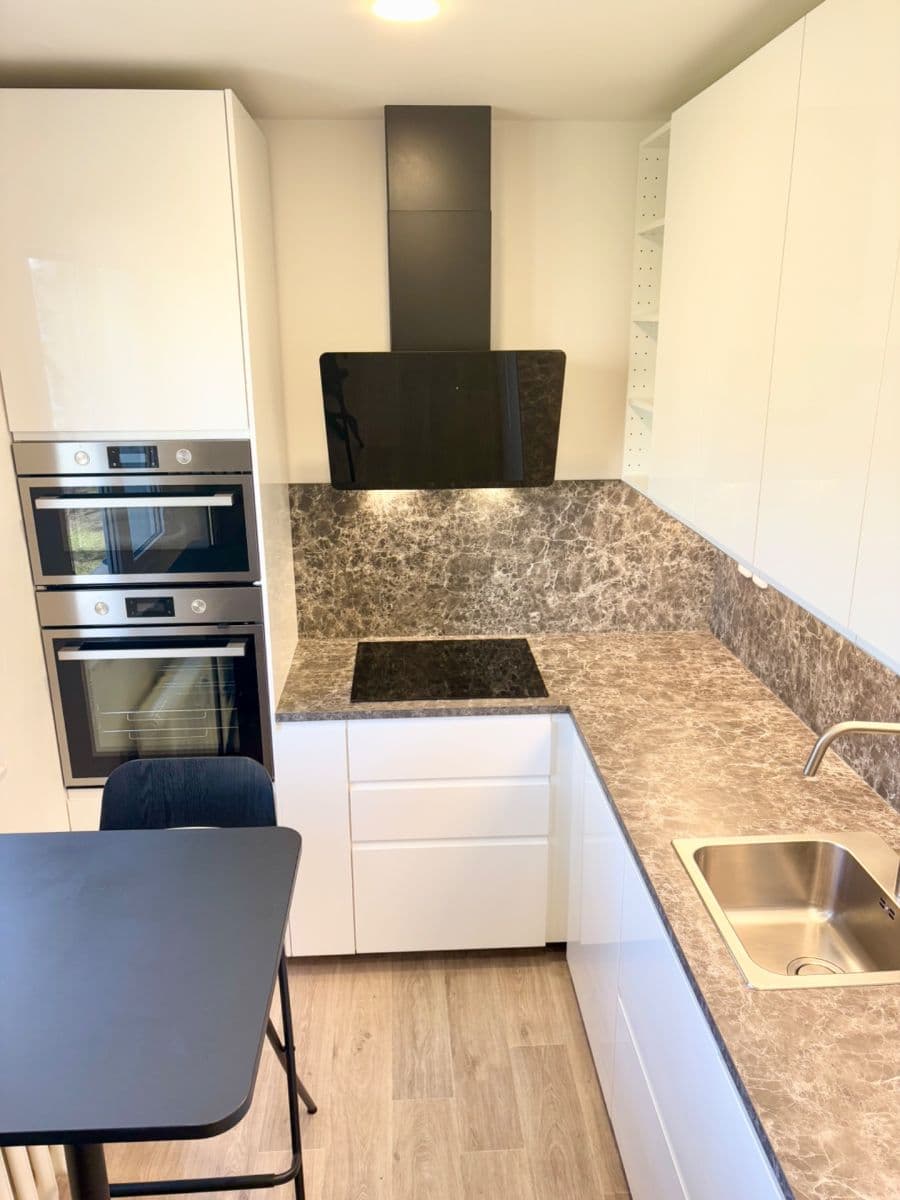 Prenájom bytu 2-izbový 56 m², Bubeníčkova, Praha, Praha Prenájom bytu 2-izbový 56 m², Bubeníčkova, Praha, Praha