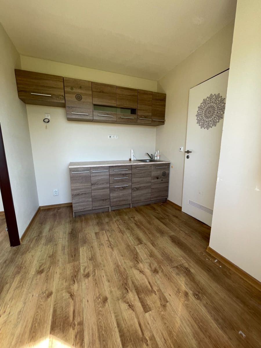 Predaj rekreačného objektu 23 m², pozemek 23 m², Česká Třebová, Pardubický kraj Predaj rekreačného objektu 23 m², pozemek 23 m², Česká Třebová, Pardubický kraj