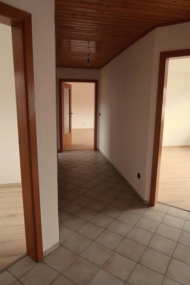 Prenájom bytu 2-izbový 78 m², Kissenbrück, Dolné Sasko Prenájom bytu 2-izbový 78 m², Kissenbrück, Dolné Sasko