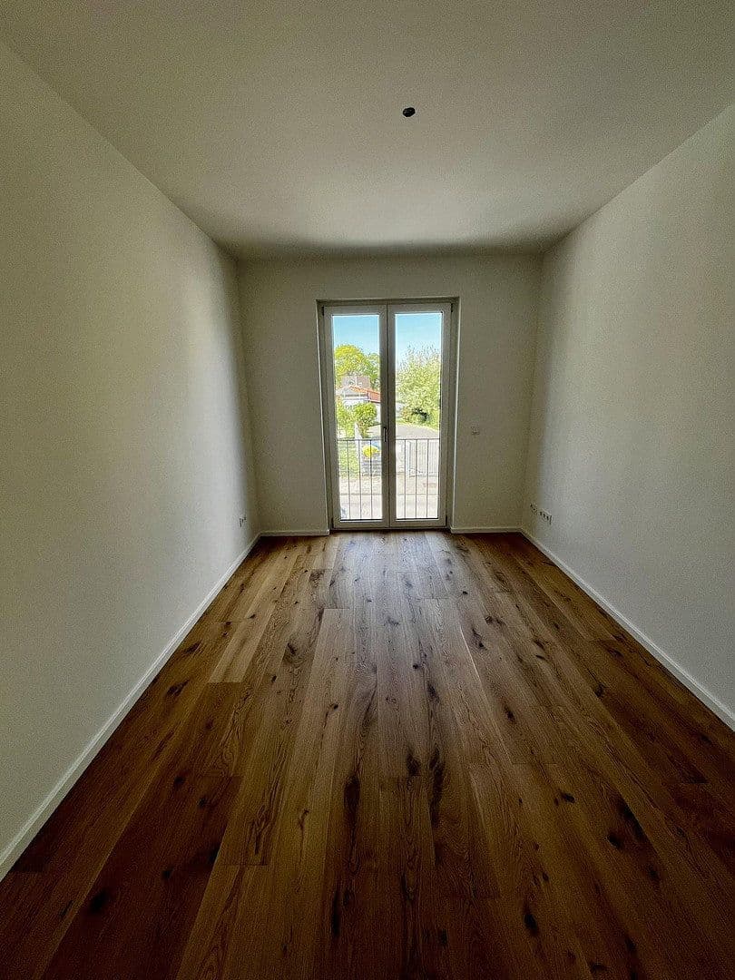 Prenájom bytu 4-izbový 115 m², Alte Str. 6, Frechen, Severné Porýnie - Westfálsko Prenájom bytu 4-izbový 115 m², Alte Str. 6, Frechen, Severné Porýnie - Westfálsko