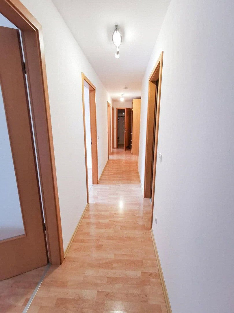Predaj bytu 4-izbový 92 m², München, Bavorsko Predaj bytu 4-izbový 92 m², München, Bavorsko