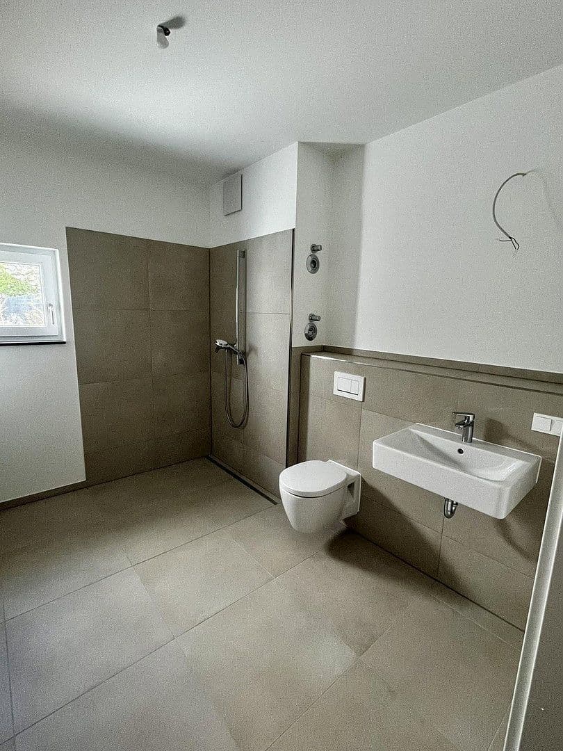 Prenájom bytu 4-izbový 116 m², Alte Str. 16, Frechen, Severné Porýnie - Westfálsko Prenájom bytu 4-izbový 116 m², Alte Str. 16, Frechen, Severné Porýnie - Westfálsko