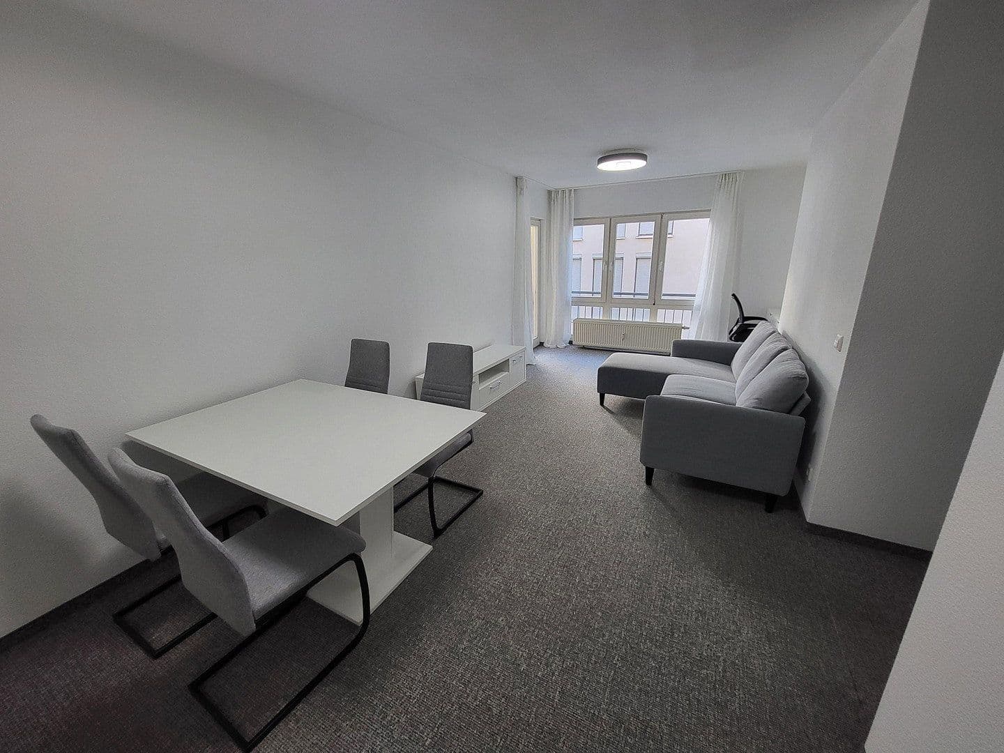 Prenájom bytu 2-izbový 42 m², Wiener Straße 132, Dresden, Sasko Prenájom bytu 2-izbový 42 m², Wiener Straße 132, Dresden, Sasko