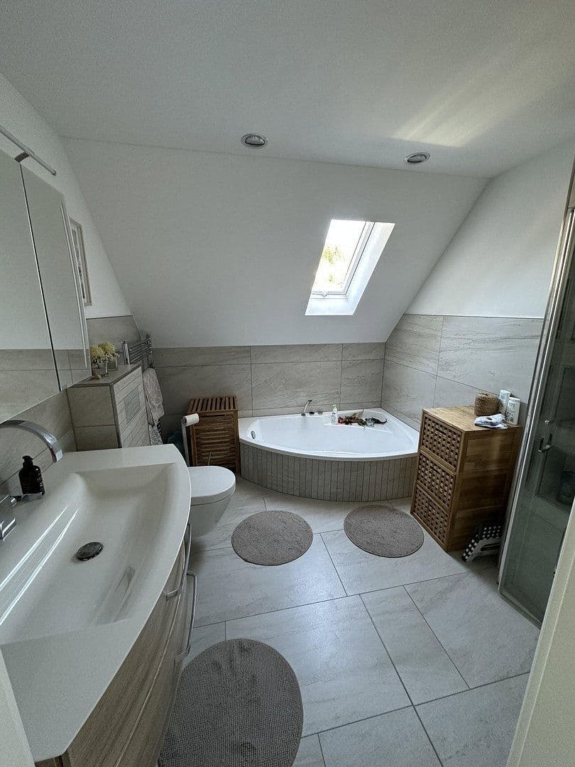Predaj domu 240 m², pozemek 600 m², Bergneustadt, Severné Porýnie - Westfálsko Predaj domu 240 m², pozemek 600 m², Bergneustadt, Severné Porýnie - Westfálsko