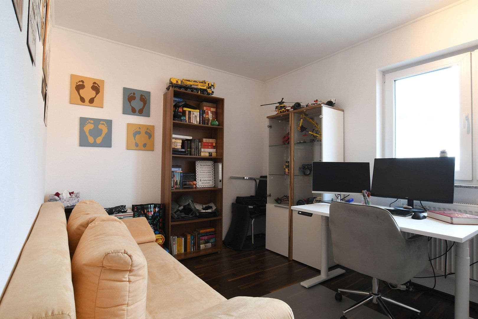 Prenájom bytu 4-izbový 140 m², Pfaffenhofener Straße 10, Heilbronn-Böckingen, Bádensko-Wurttembersko Prenájom bytu 4-izbový 140 m², Pfaffenhofener Straße 10, Heilbronn-Böckingen, Bádensko-Wurttembersko
