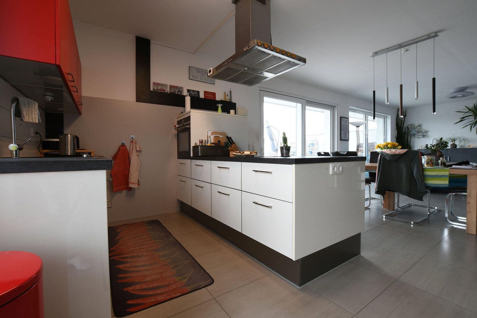 Prenájom bytu 4-izbový 140 m², Pfaffenhofener Straße 10, Heilbronn-Böckingen, Bádensko-Wurttembersko Prenájom bytu 4-izbový 140 m², Pfaffenhofener Straße 10, Heilbronn-Böckingen, Bádensko-Wurttembersko
