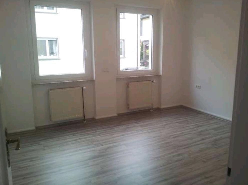 Prenájom bytu 3-izbový 60 m², Hanau, Hesensko Prenájom bytu 3-izbový 60 m², Hanau, Hesensko
