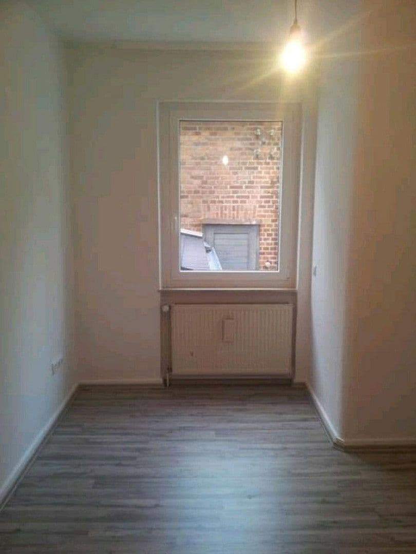 Prenájom bytu 3-izbový 60 m², Hanau, Hesensko Prenájom bytu 3-izbový 60 m², Hanau, Hesensko