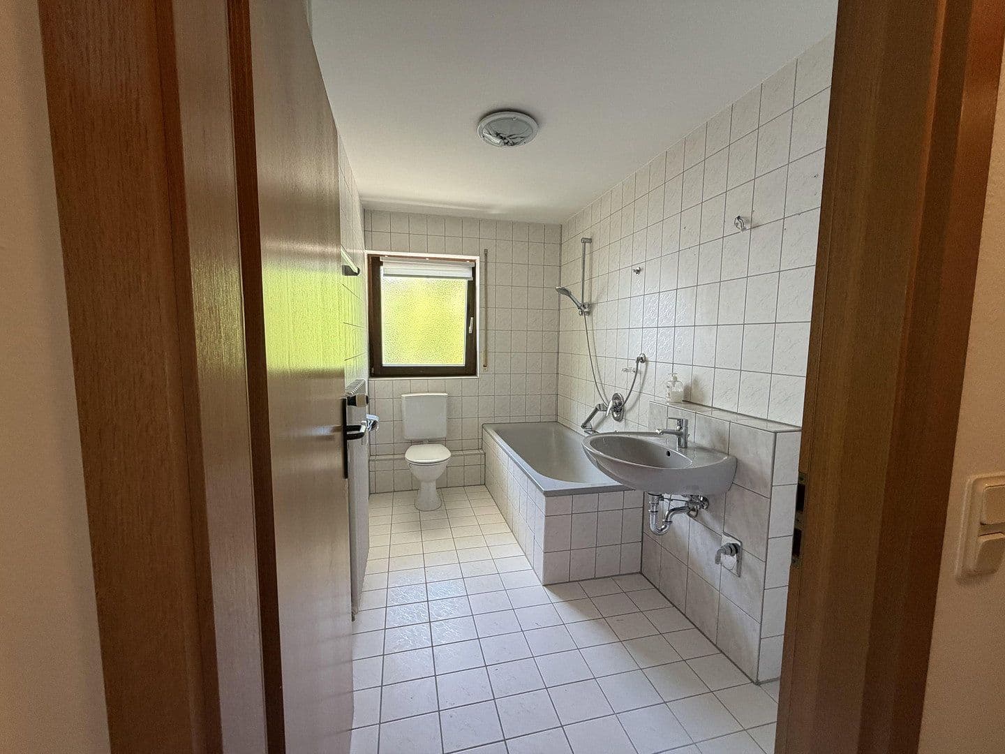 Prenájom bytu 2-izbový 57 m², Neuenbürg, Bádensko-Wurttembersko Prenájom bytu 2-izbový 57 m², Neuenbürg, Bádensko-Wurttembersko