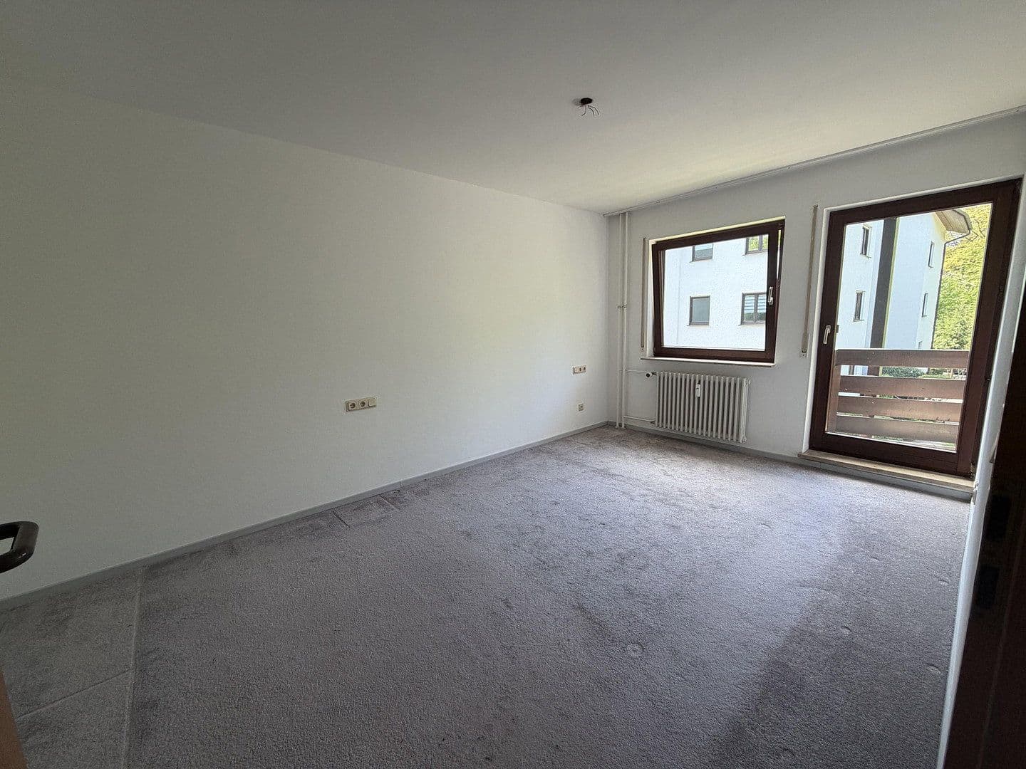Prenájom bytu 2-izbový 57 m², Neuenbürg, Bádensko-Wurttembersko Prenájom bytu 2-izbový 57 m², Neuenbürg, Bádensko-Wurttembersko