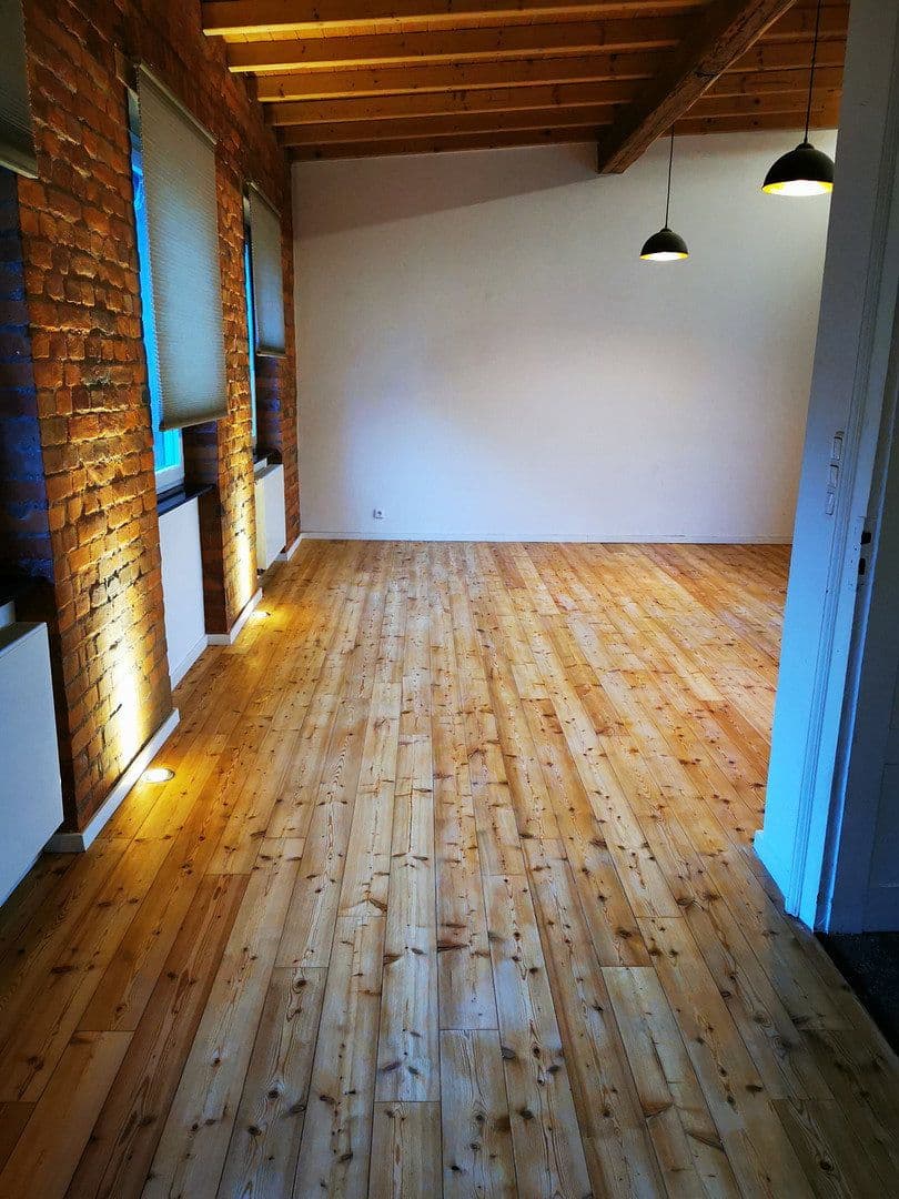 Prenájom bytu 2-izbový 98 m², Offenbach, Hesensko Prenájom bytu 2-izbový 98 m², Offenbach, Hesensko