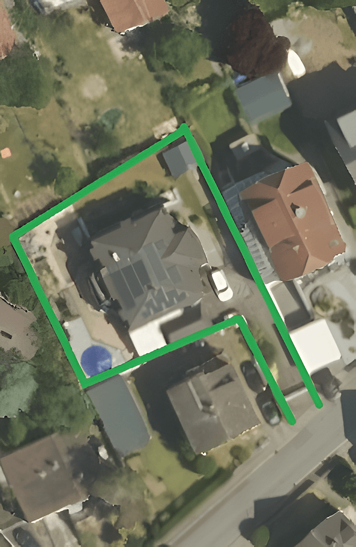 Predaj domu 310 m², pozemek 743 m², Rodenbach, Hesensko Predaj domu 310 m², pozemek 743 m², Rodenbach, Hesensko