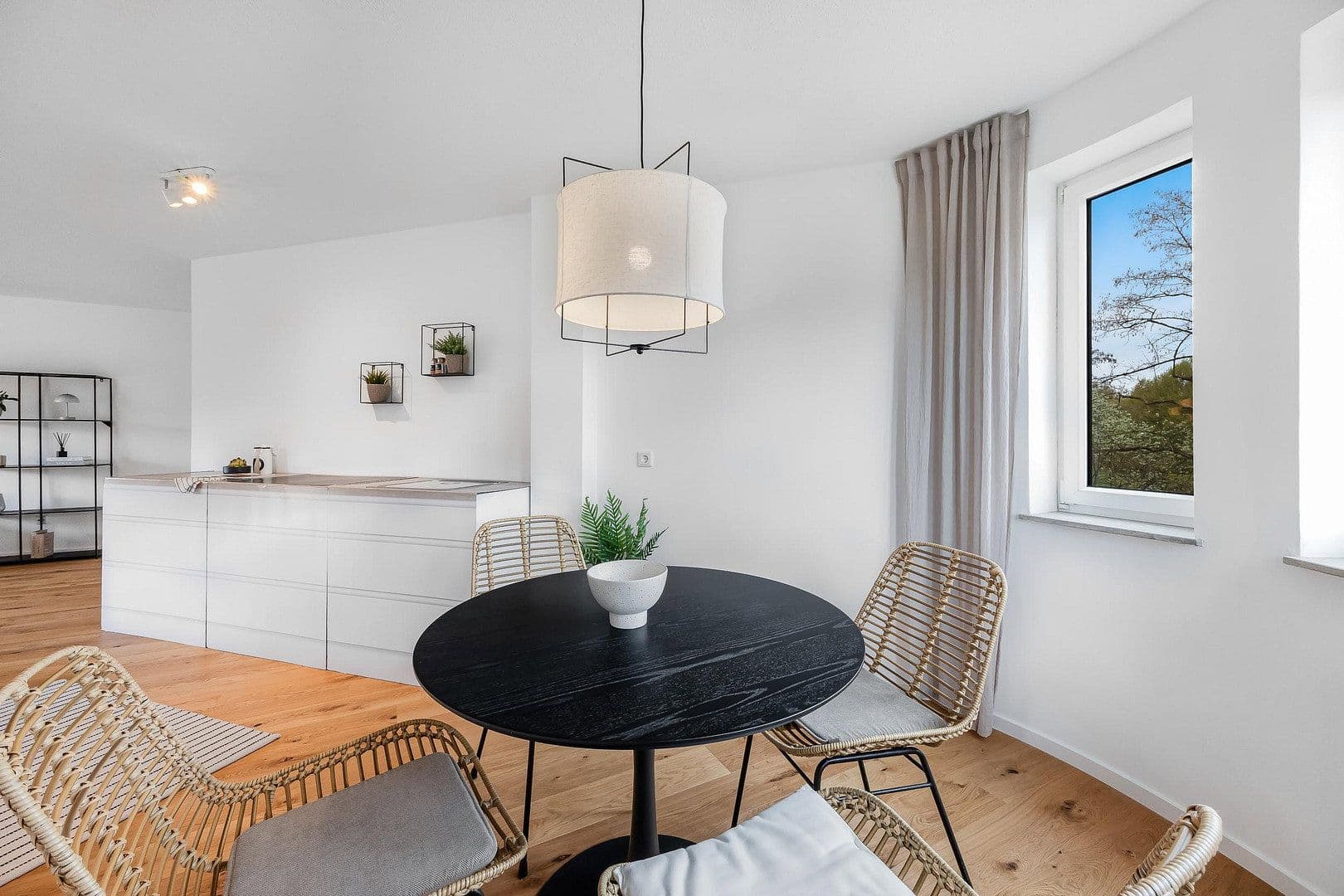 Predaj bytu 4-izbový 81 m², München, Bavorsko Predaj bytu 4-izbový 81 m², München, Bavorsko