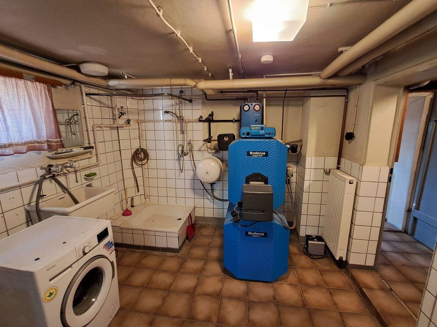 Predaj domu 120 m², pozemek 560 m², Leipheimer Straße 89, Neu-Ulm, Bavorsko Predaj domu 120 m², pozemek 560 m², Leipheimer Straße 89, Neu-Ulm, Bavorsko