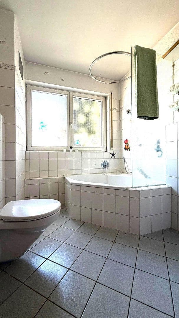 Predaj domu 135 m², pozemek 311 m², Ludwigstr. 84b, Jockgrim, Porýnie-Falcko Predaj domu 135 m², pozemek 311 m², Ludwigstr. 84b, Jockgrim, Porýnie-Falcko