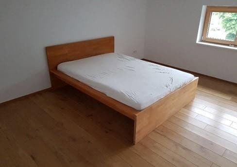 Predaj domu 375 m², pozemek 1.050 m², Brennenhorst 17, Langenhagen, Dolné Sasko Predaj domu 375 m², pozemek 1.050 m², Brennenhorst 17, Langenhagen, Dolné Sasko