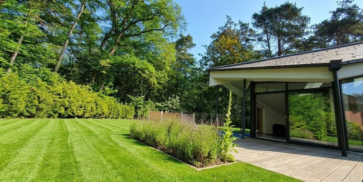 Predaj domu 375 m², pozemek 1.050 m², Brennenhorst 17, Langenhagen, Dolné Sasko Predaj domu 375 m², pozemek 1.050 m², Brennenhorst 17, Langenhagen, Dolné Sasko
