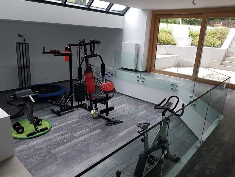 Predaj domu 375 m², pozemek 1.050 m², Brennenhorst 17, Langenhagen, Dolné Sasko Predaj domu 375 m², pozemek 1.050 m², Brennenhorst 17, Langenhagen, Dolné Sasko