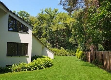 Predaj domu 375 m², pozemek 1.050 m², Brennenhorst 17, Langenhagen, Dolné Sasko Predaj domu 375 m², pozemek 1.050 m², Brennenhorst 17, Langenhagen, Dolné Sasko