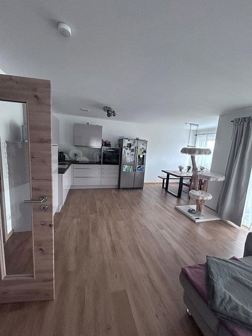 Prenájom bytu 3-izbový 78 m², Schloßstraße 11, Aham, Bavorsko Prenájom bytu 3-izbový 78 m², Schloßstraße 11, Aham, Bavorsko