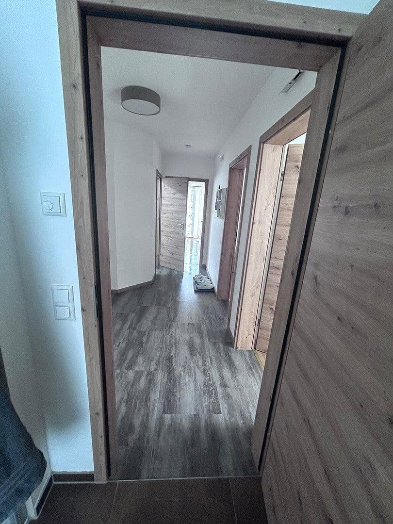 Prenájom bytu 3-izbový 78 m², Schloßstraße 11, Aham, Bavorsko Prenájom bytu 3-izbový 78 m², Schloßstraße 11, Aham, Bavorsko