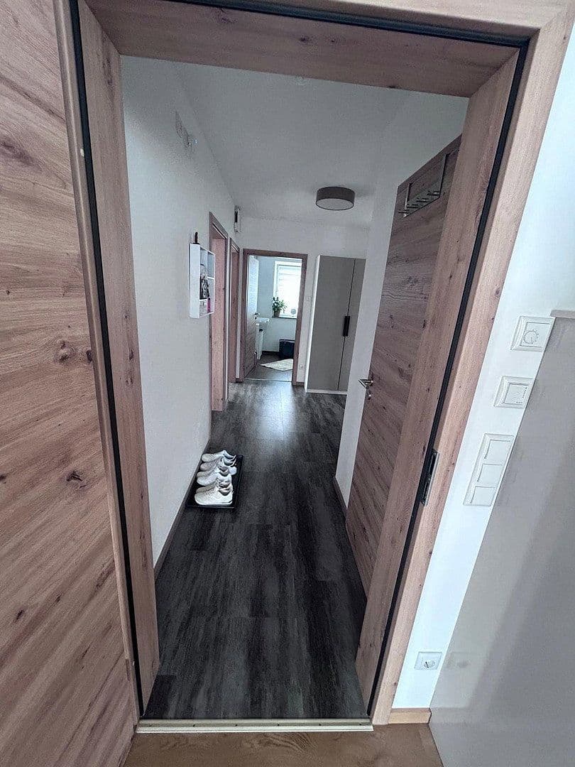 Prenájom bytu 3-izbový 78 m², Schloßstraße 11, Aham, Bavorsko Prenájom bytu 3-izbový 78 m², Schloßstraße 11, Aham, Bavorsko