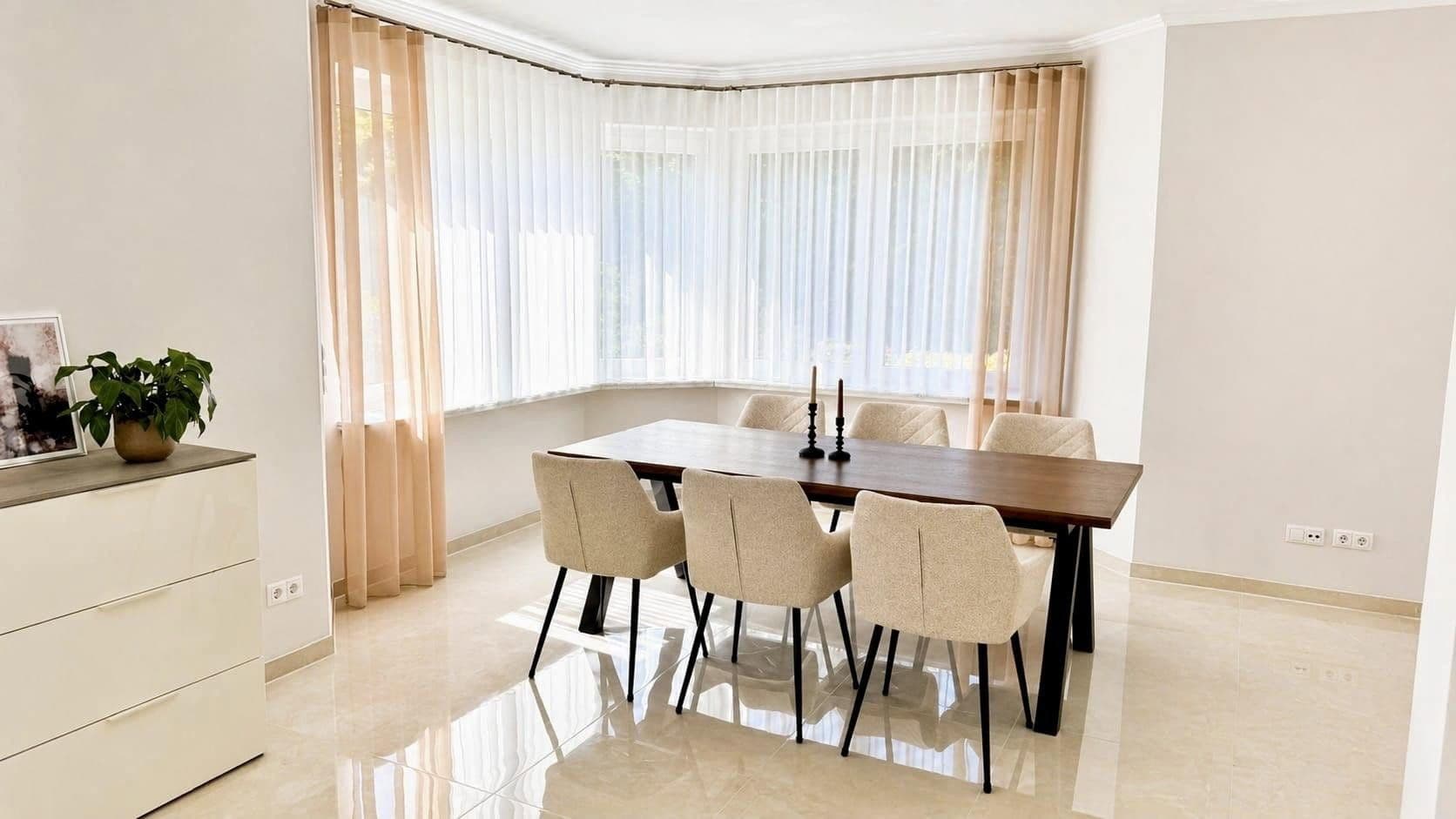 Predaj domu 140 m², pozemek 306 m², Achim, Dolné Sasko Predaj domu 140 m², pozemek 306 m², Achim, Dolné Sasko