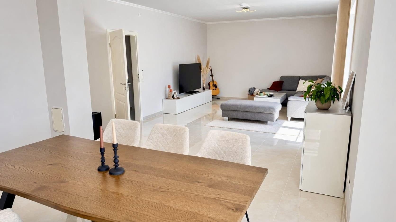 Predaj domu 140 m², pozemek 306 m², Achim, Dolné Sasko Predaj domu 140 m², pozemek 306 m², Achim, Dolné Sasko